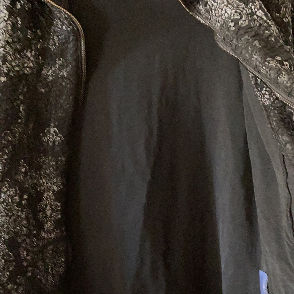 Woman’s jacket - Picture 5 of 7